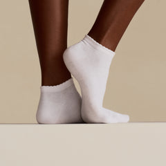 Women’s Scallop Lightweight Ankle Socks